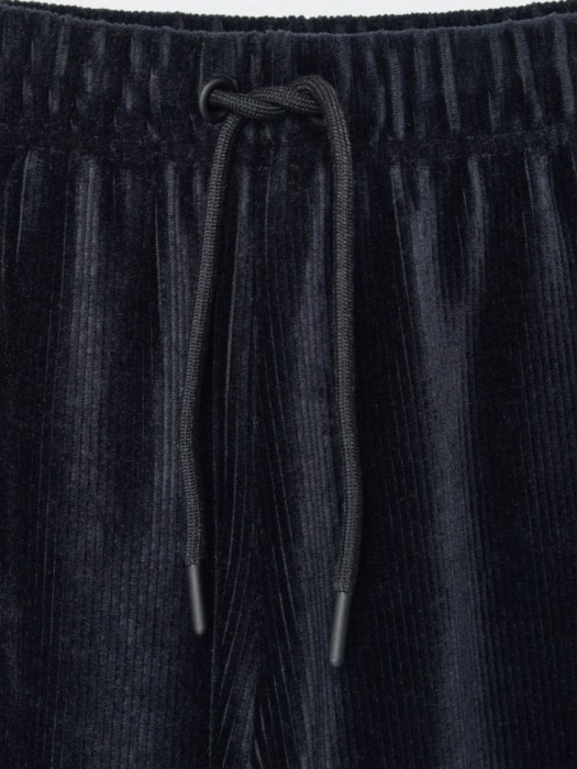 широкие вельветовые брюки для девочек из россии вид сбоку