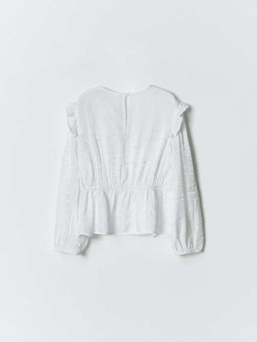 Товар белого цвета с внутренней стороны