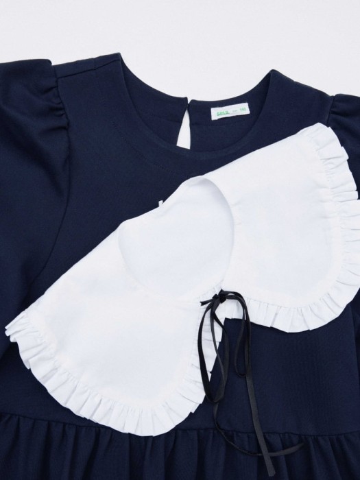 школьное платье с нарядным воротником для девочек из россии вид сбоку