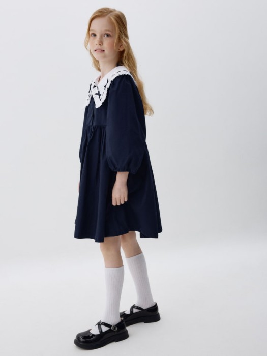 Товар синего цвета с внутренней стороны