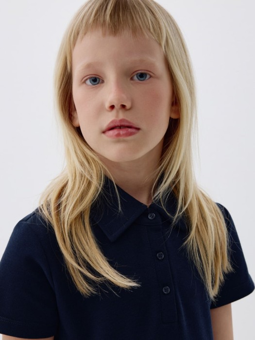 Товар синего цвета с внутренней стороны