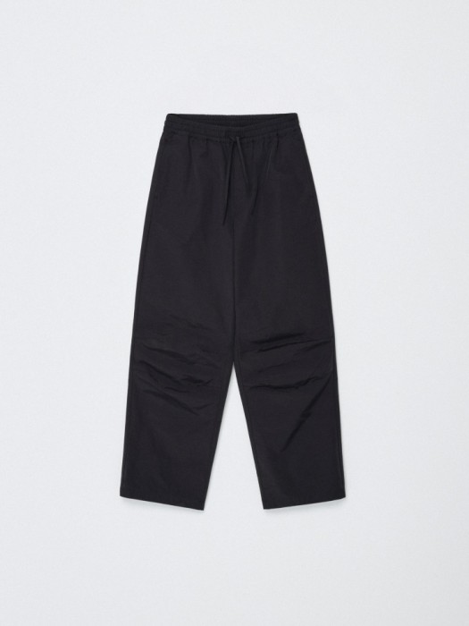 Товар черного цвета с внутренней стороны