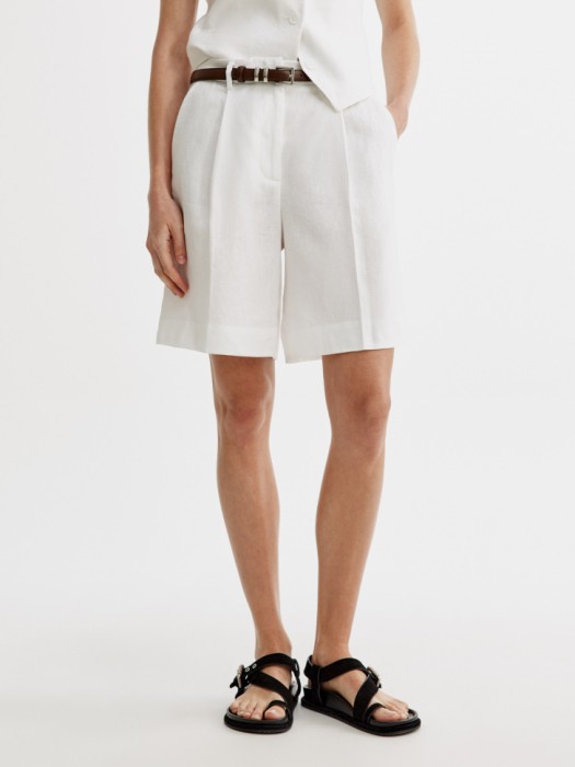 шорты из льна премиум качества от бренда sela вид слева