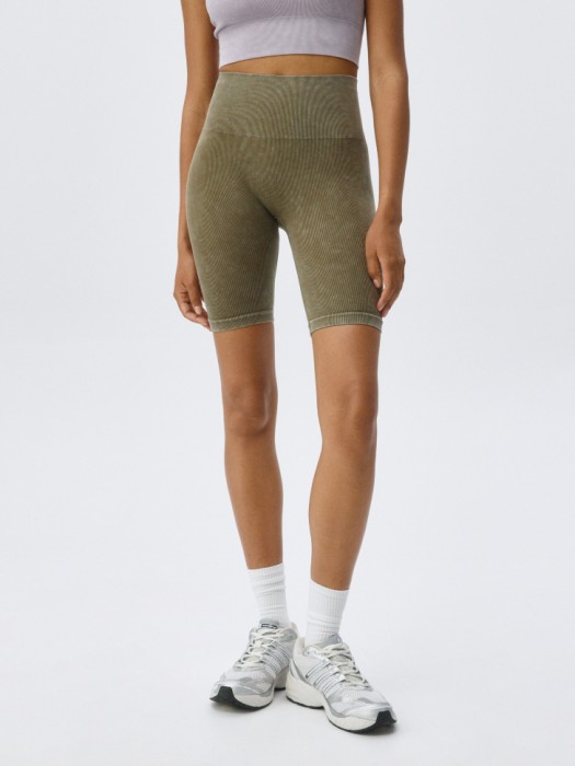 спортивные велосипедки по цене 999 руб вид справа