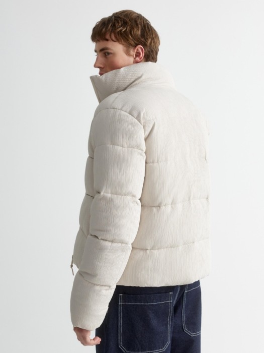 стеганая куртка оверсайз с вельветовым эффектом по цене 6999 руб вид справа
