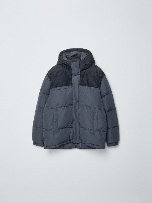 стеганая куртка оверсайз от бренда sela вид слева