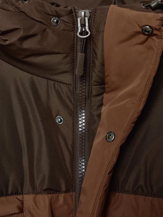 стеганая куртка оверсайз для взрослого возраста с изнаночной стороны