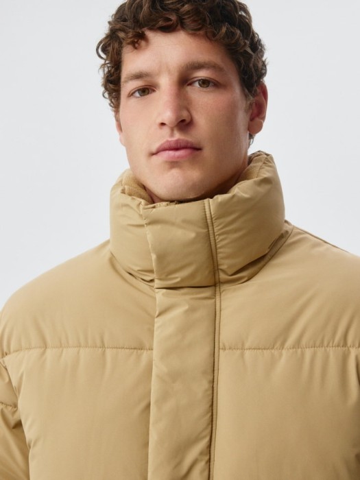 стеганая куртка оверсайз по цене 5999 руб вид справа