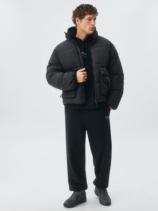 стеганая утепленная куртка оверсайз от бренда sela вид слева