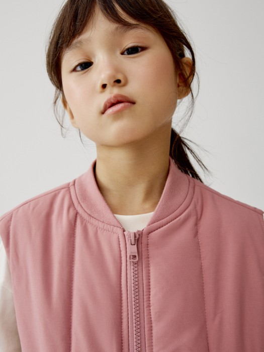 стеганый дутый жилет для девочек из россии вид сбоку