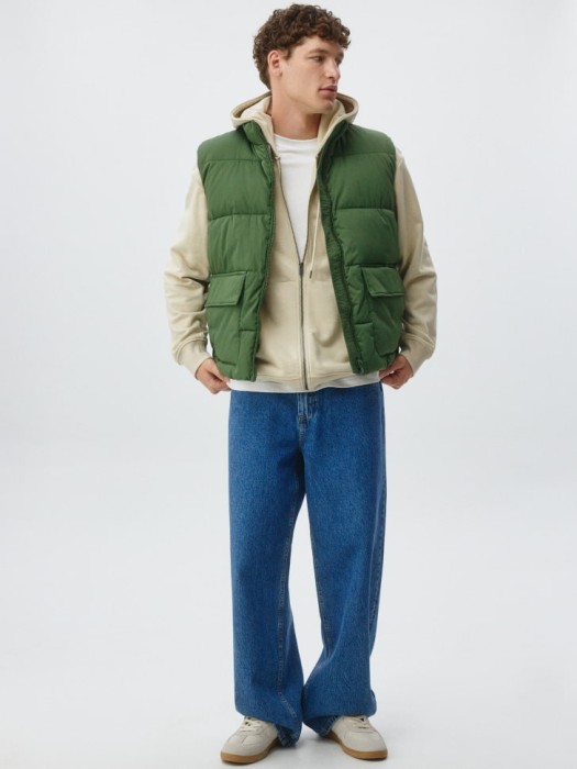 стеганый жилет из твила от бренда sela вид слева