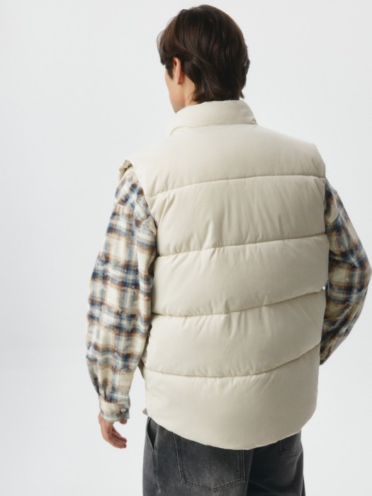 стеганый жилет из твила для взрослого возраста с изнаночной стороны