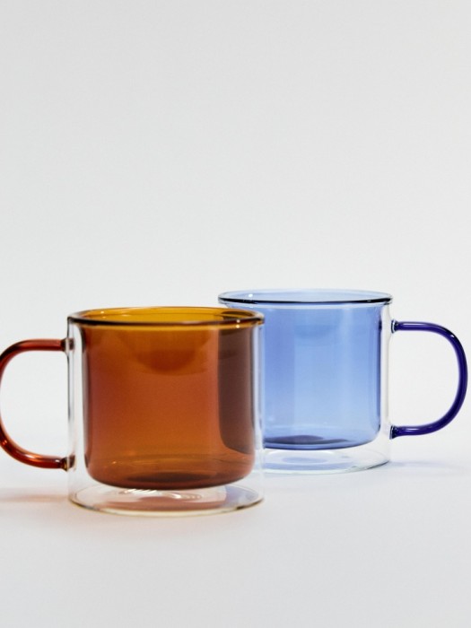 стеклянная кружка с двойными стенками от бренда sela вид слева