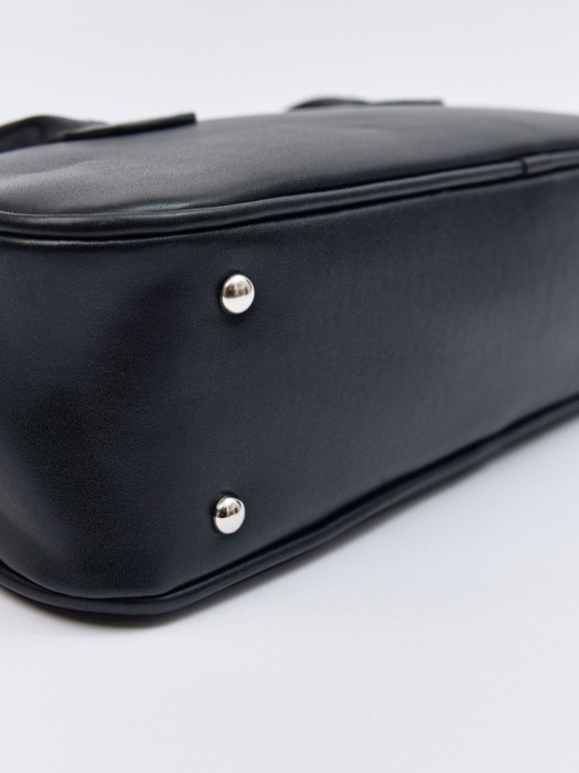 сумка багет из искусственной кожи из линейки  young из россии вид сбоку