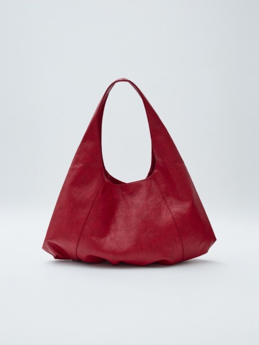 сумка хобо из линейки  young по цене 2999 руб вид справа