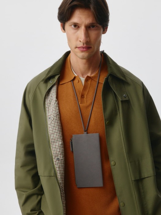 сумка из искусственной замши от бренда sela вид слева