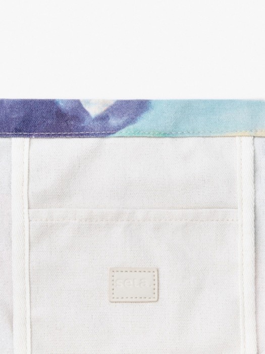 сумка-шоппер с принтом из коллекции art people с адель левитовой из россии вид сбоку