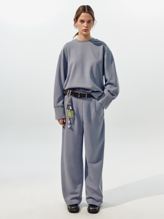 свитшот оверсайз из линейки  young от бренда sela вид слева