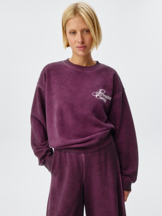 свитшот оверсайз с эффектом кислотной стирки от бренда sela вид слева