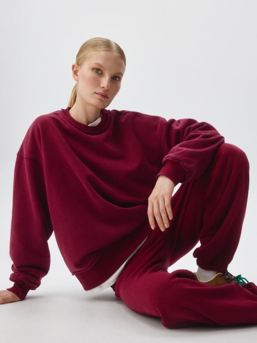 свитшот оверсайз с кислотной стиркой 4680798427423 фотография