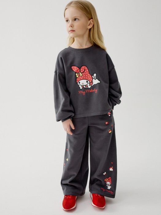 свитшот оверсайз с принтом hello kitty my melody для девочек от бренда sela вид слева