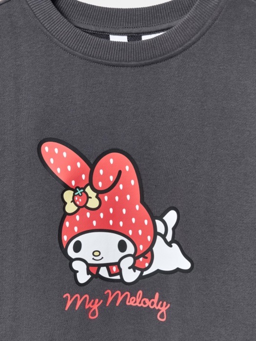 свитшот оверсайз с принтом hello kitty my melody для девочек из россии вид сбоку