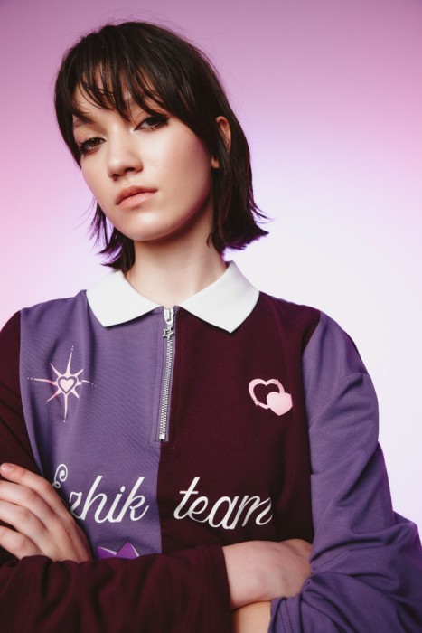 свитшот-поло на молнии  young x смешарики из россии вид сбоку