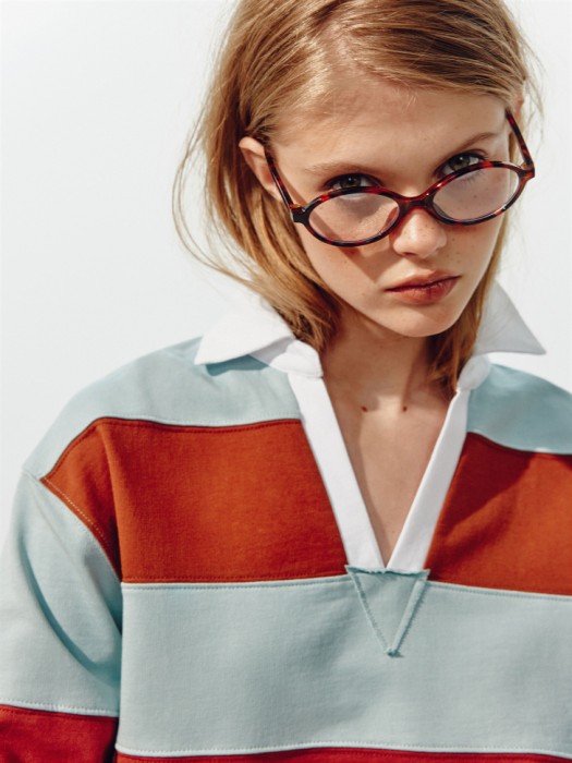 свитшот-поло оверсайз в полоску из линейки  young по цене 3299 руб вид справа