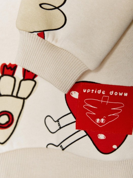 свитшот с новогодним принтом для мальчиков по цене 1599 руб вид справа