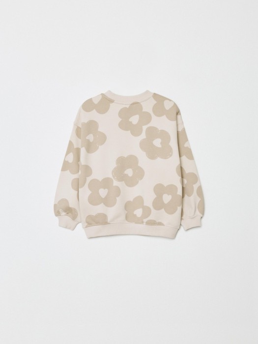 свитшот с принтом для девочек из россии вид сбоку