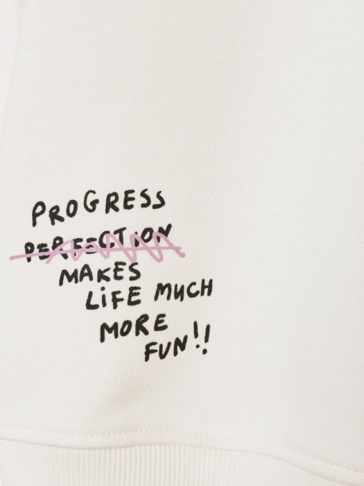 свитшот с ярким принтом для девочек по цене 1699 руб вид справа