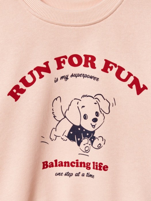 свитшт оверсайз с принтом для девочек из россии вид сбоку