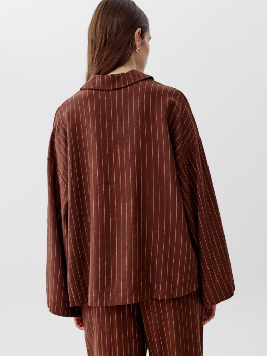 свободная рубашка из смесового льна по цене 3999 руб вид справа