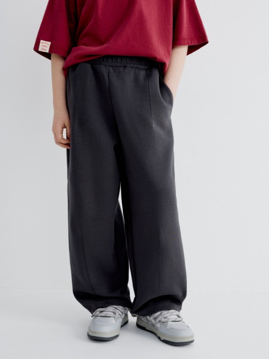 свободные брюки для мальчиков от бренда sela вид слева