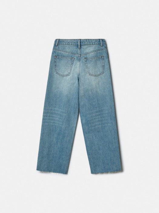 свободные джинсы багги со смещенными швами для мальчиков от бренда sela вид слева