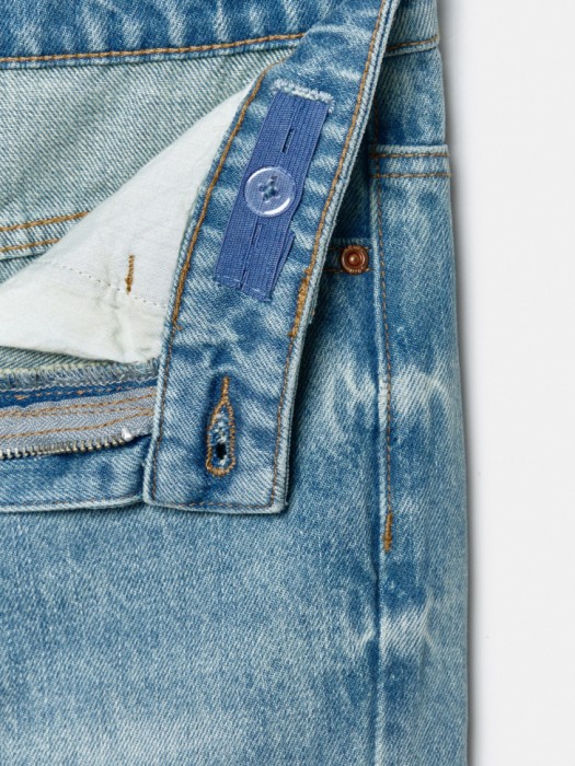 свободные джинсы багги со смещенными швами для мальчиков из россии вид сбоку