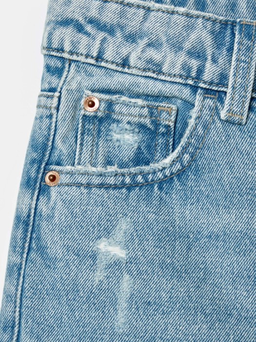 свободные джинсы для мальчиков из россии вид сбоку