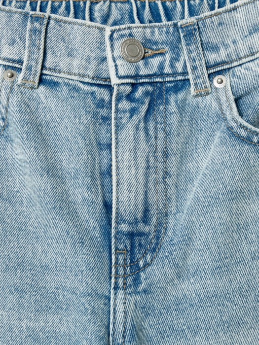 свободные джинсы с потертостями для девочек из хлопка спереди