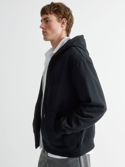 толстовка из футера на молнии из россии вид сбоку