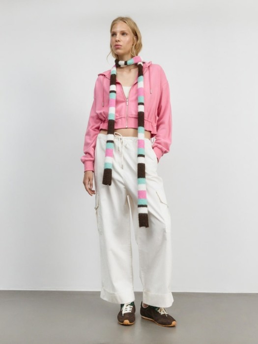 толстовка оверсайз из линейки  young от бренда sela вид слева