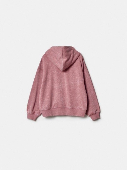 толстовка оверсайз с эффектом кислотной стирки для девочек из россии вид сбоку