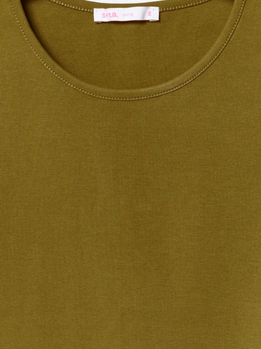 топ приталенный из линейки  young из хлопка спереди