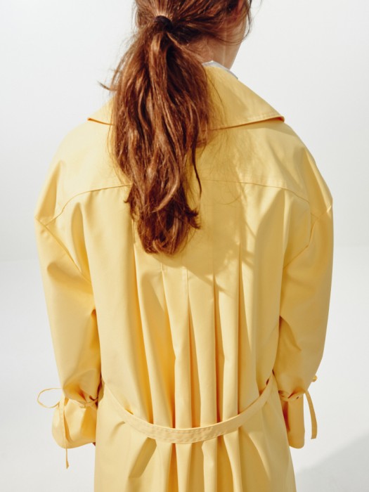 тренч с ремешком и завязками из линейки  young от бренда sela вид слева