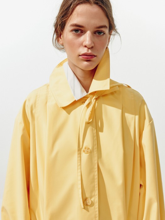 тренч с ремешком и завязками из линейки  young по цене 6499 руб вид справа