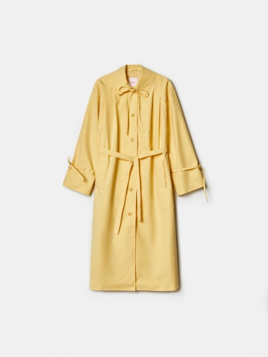 тренч с ремешком и завязками из линейки  young из пластика спереди