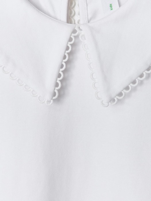 трикотажная футболка с воротником для девочек из хлопка спереди