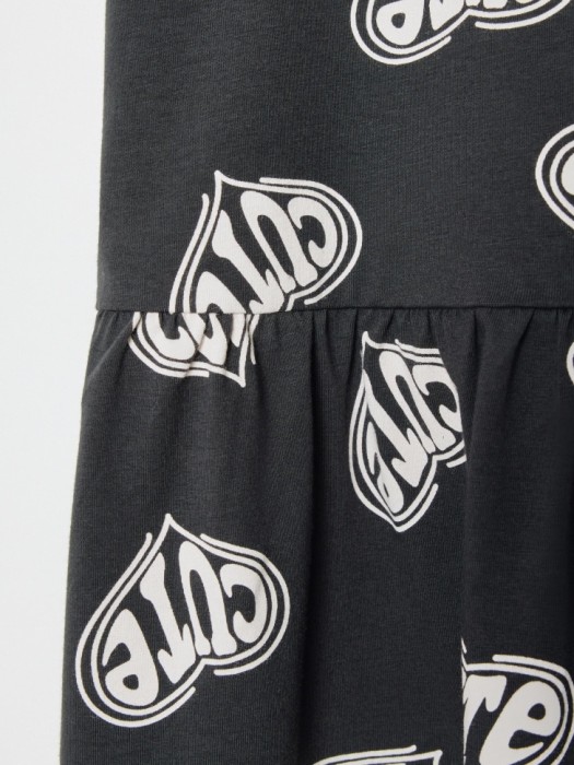 трикотажное платье с принтом для девочек по цене 899 руб вид справа