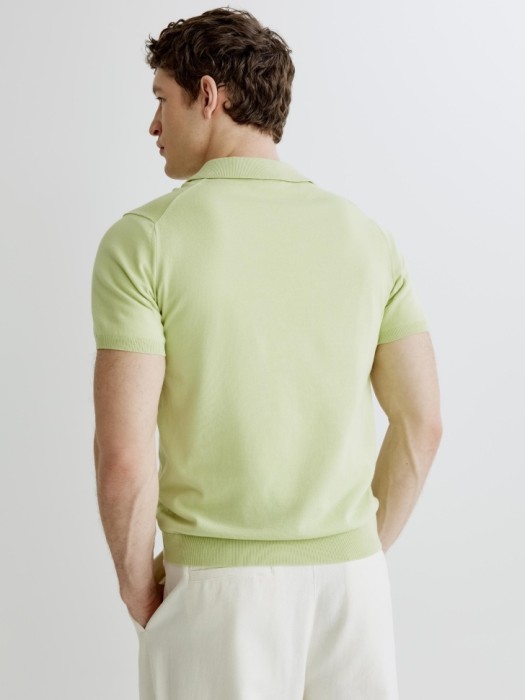 трикотажное поло с коротким рукавом из россии вид сбоку