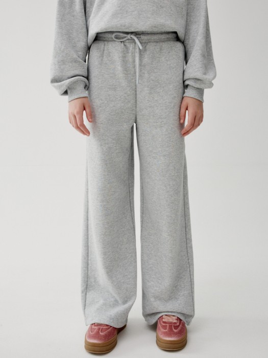 трикотажные брюки для девочек от бренда sela вид слева