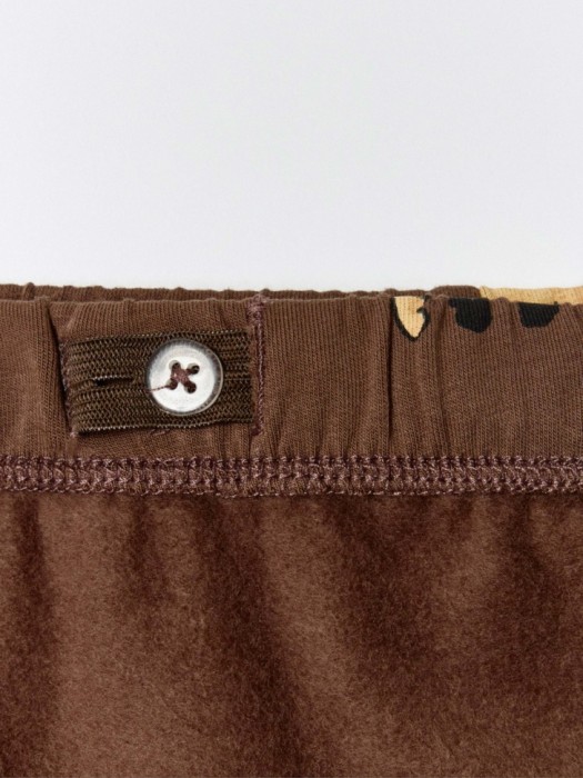 трикотажные брюки с начесом для мальчиков по цене 999 руб вид справа